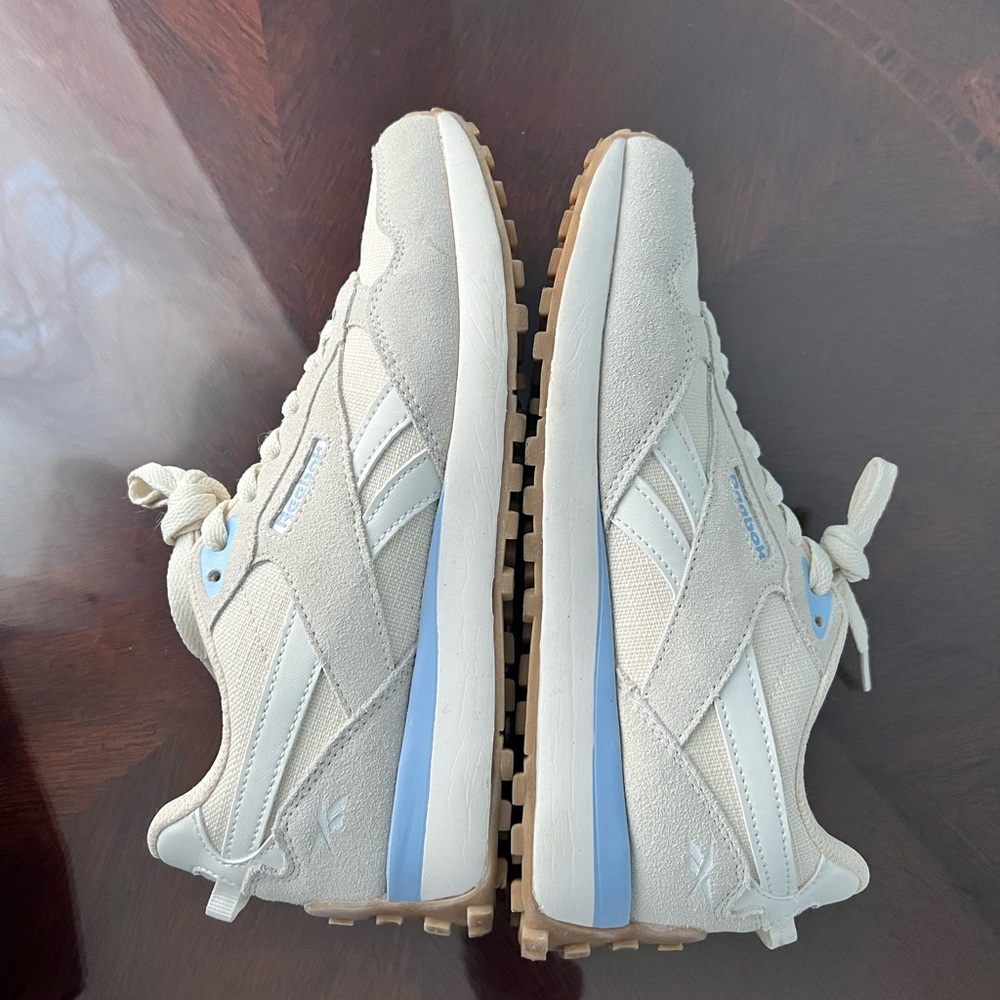 Reebok Drive Lace Up Low Top Suede Trainer Sneakers Gray Cream Blue, Size 8 - Picture 3 of 6